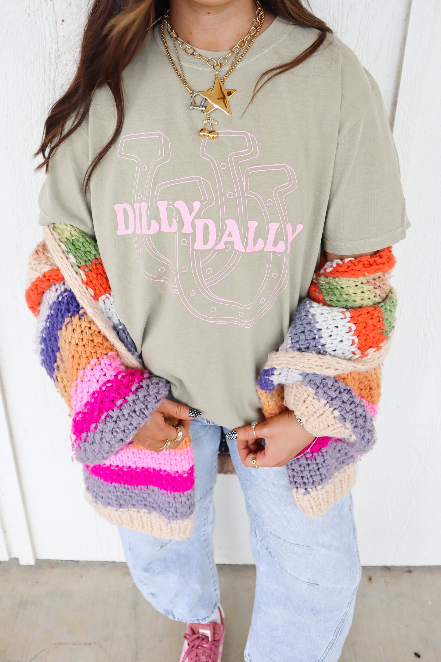 Dilly Dally Tee