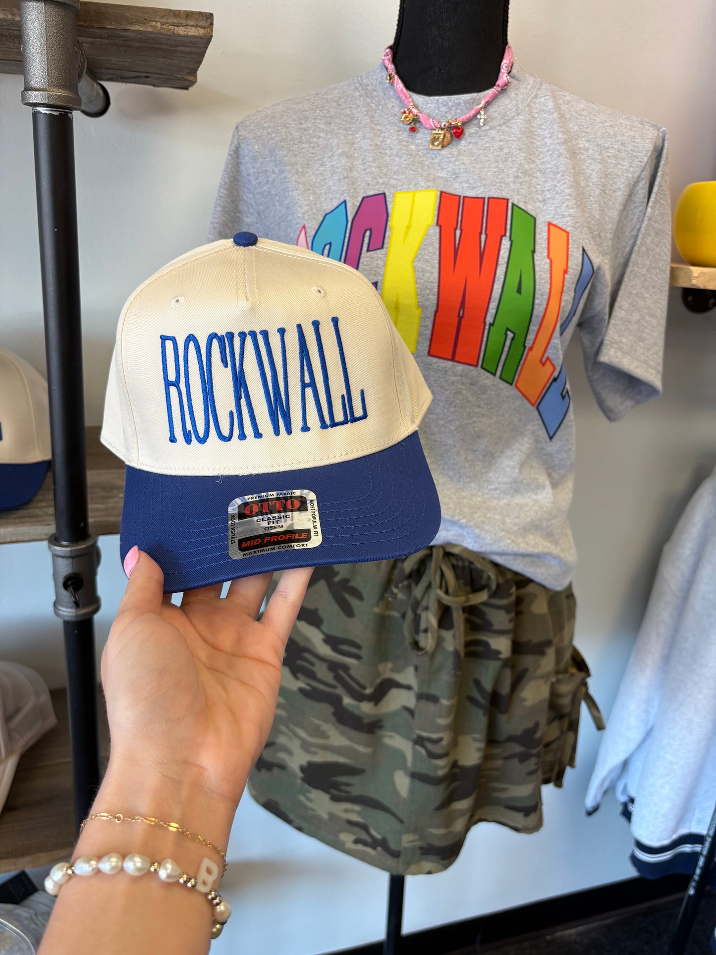Rockwall color trucker