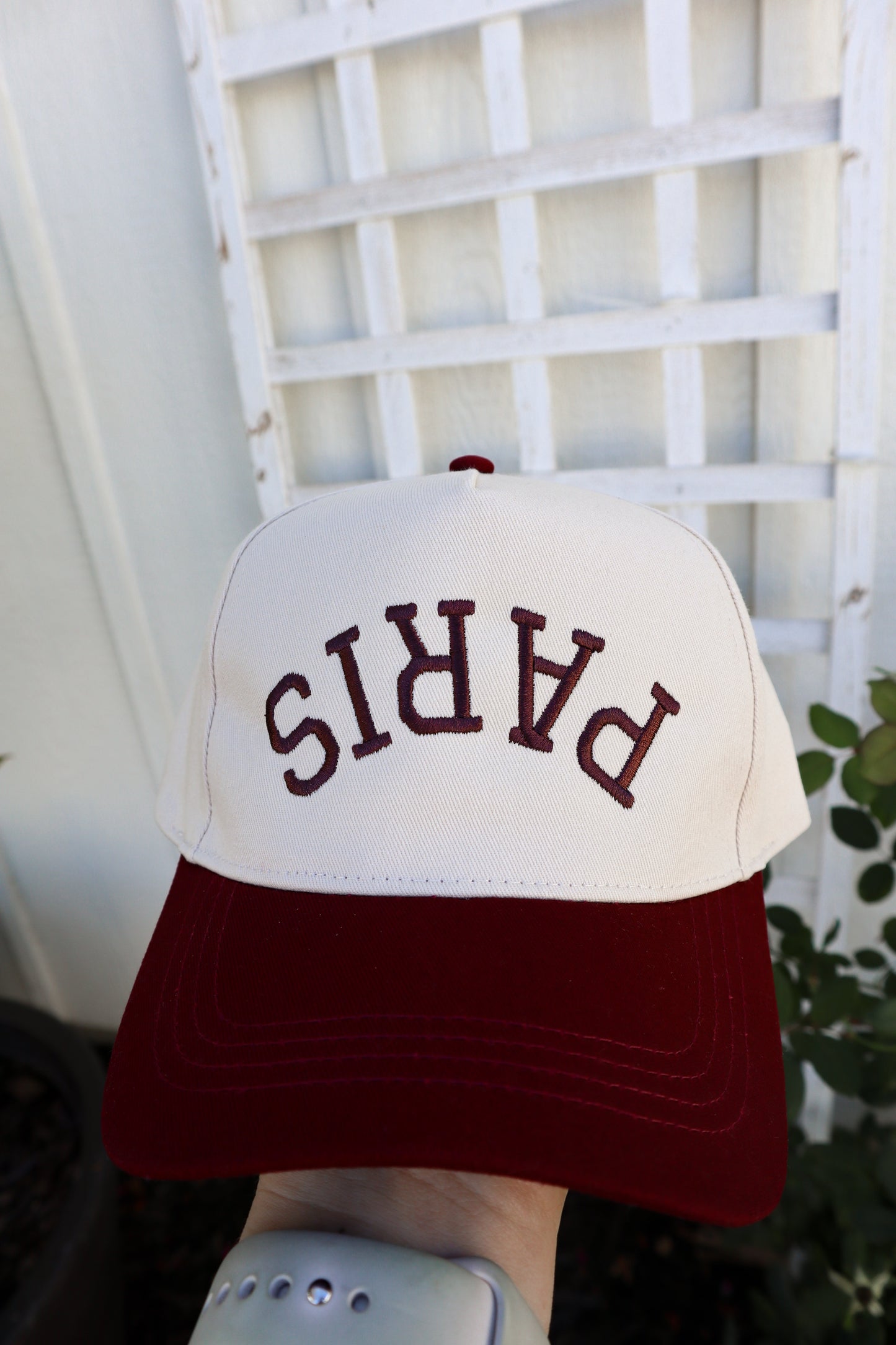 T+L upside down Paris Trucker